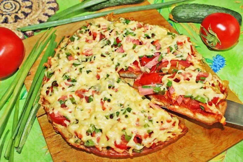 Пицца на сковороде без фото рецепт Быстрая пицца на кефире - 4 рецепта - 1000.menu