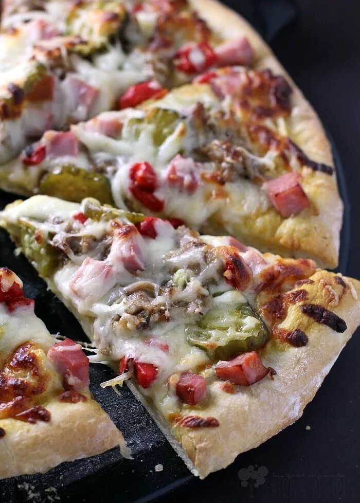 Пицца начинка для пиццы с фото The Cuban Pizza Recipe Pork recipes, Pulled pork leftovers, Cuban pizza
