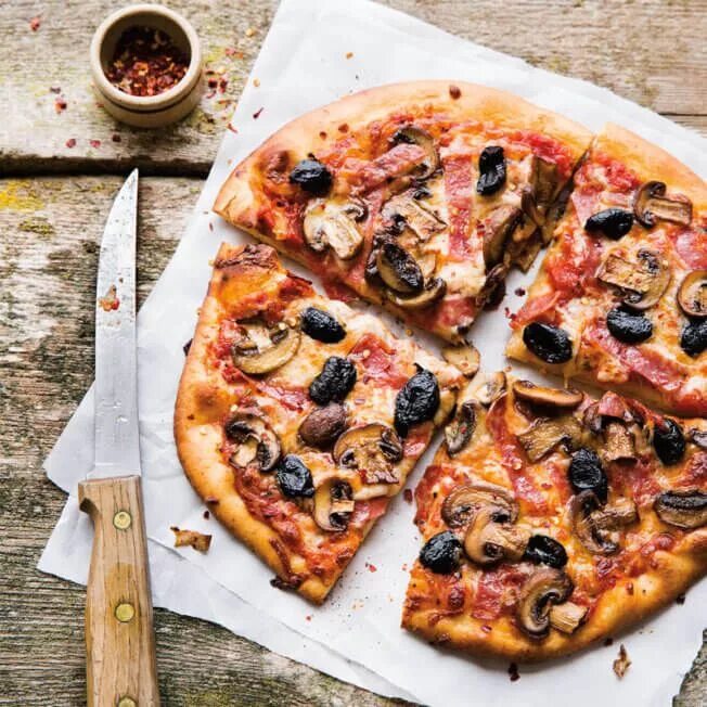 Пицца начинка для пиццы с фото Mushroom, Salami and Black Olive Pizza Olive pizza, Butternut squash pizza, Food