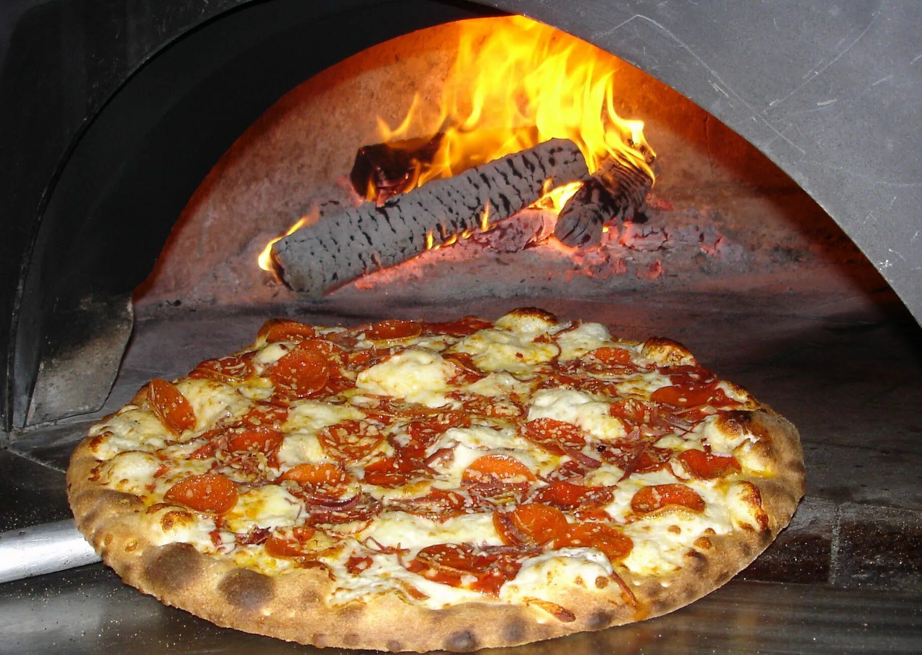 Пицца печь фото wood fired pizza Oven baked pizza, Fire pizza, Food