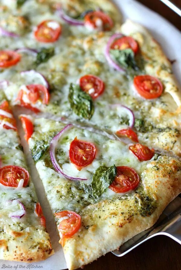 Пицца песто рецепт с фото Caprese Pizza Recipe Pizza recipes homemade, Caprese pizza, Recipes