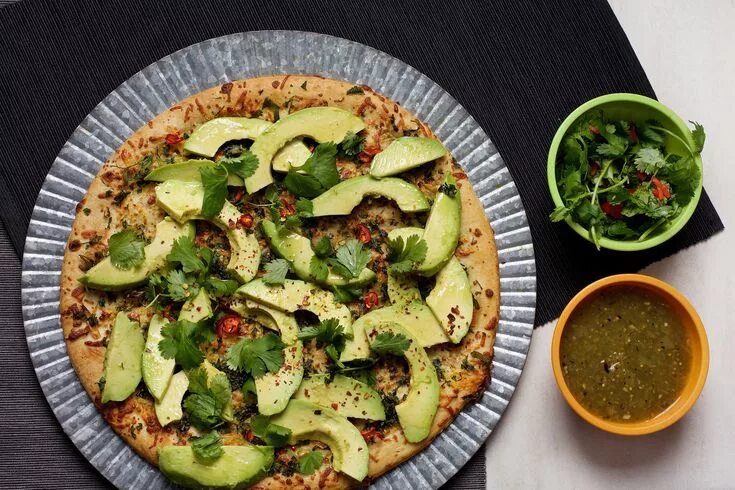 Пицца с авокадо рецепт фото Avocado Toast Pizza. Yes, really. And yes, dip it in a side of salsa verde. (Deb