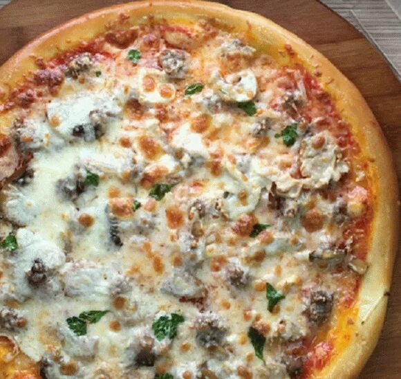 Пицца с фаршем фото Svinjetina uz pizzu s porilukom - Detaljni recepti sa fotografijama.