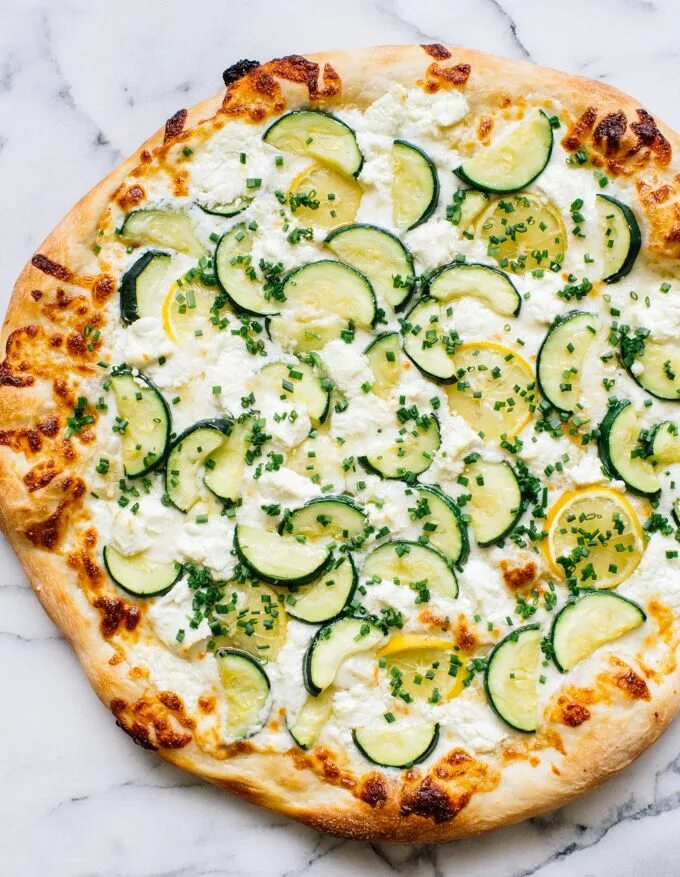 Пицца с кабачками фото Zucchini Pizza Recipe Recipe Zucchini pizza recipes, Zucchini, Zucchini recipes