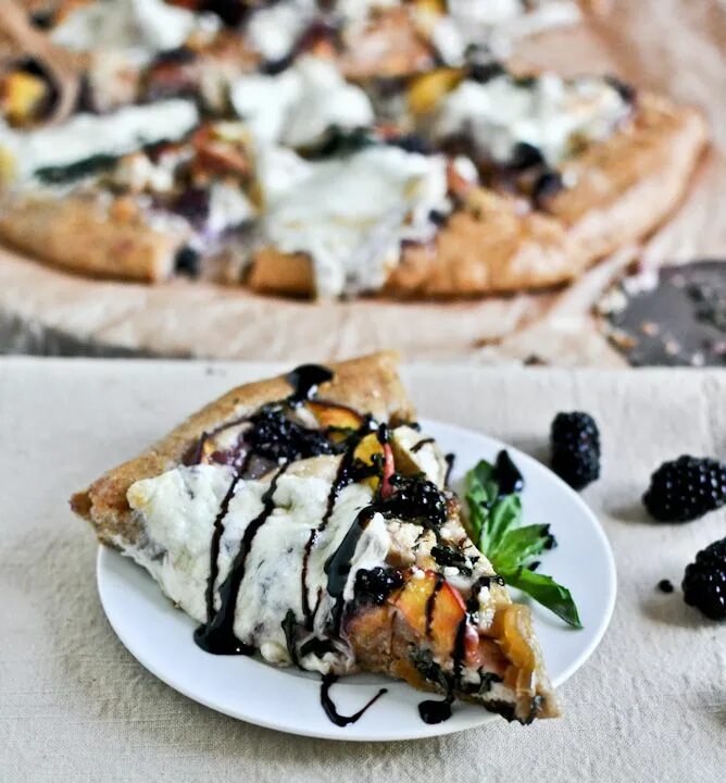 Пицца с рикоттой рецепт с фото пошагово Let's Make Summer Pizza! Fresh fruit recipes, Basil pizza, Food