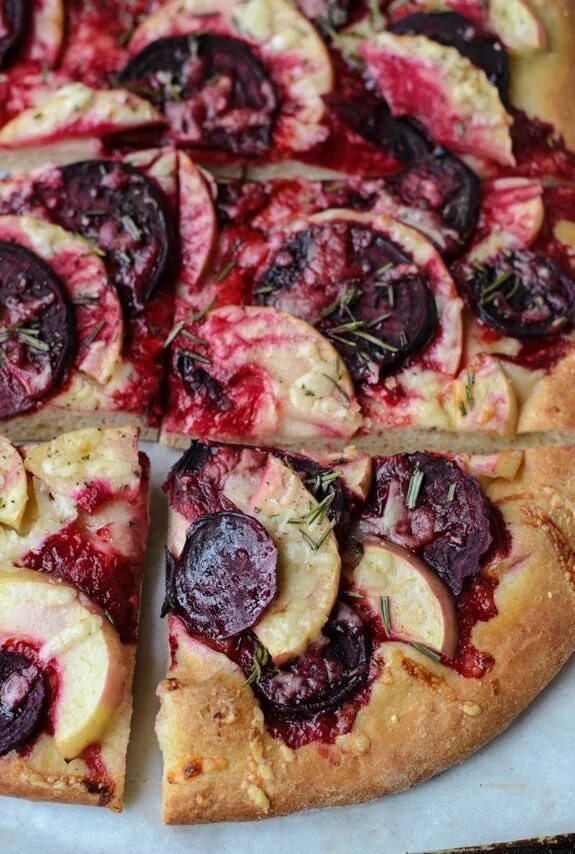 Пицца со свеклой рецепт с фото Beet Cheddar Apple Pizza Savory apple recipes, Recipes, Apple pizza