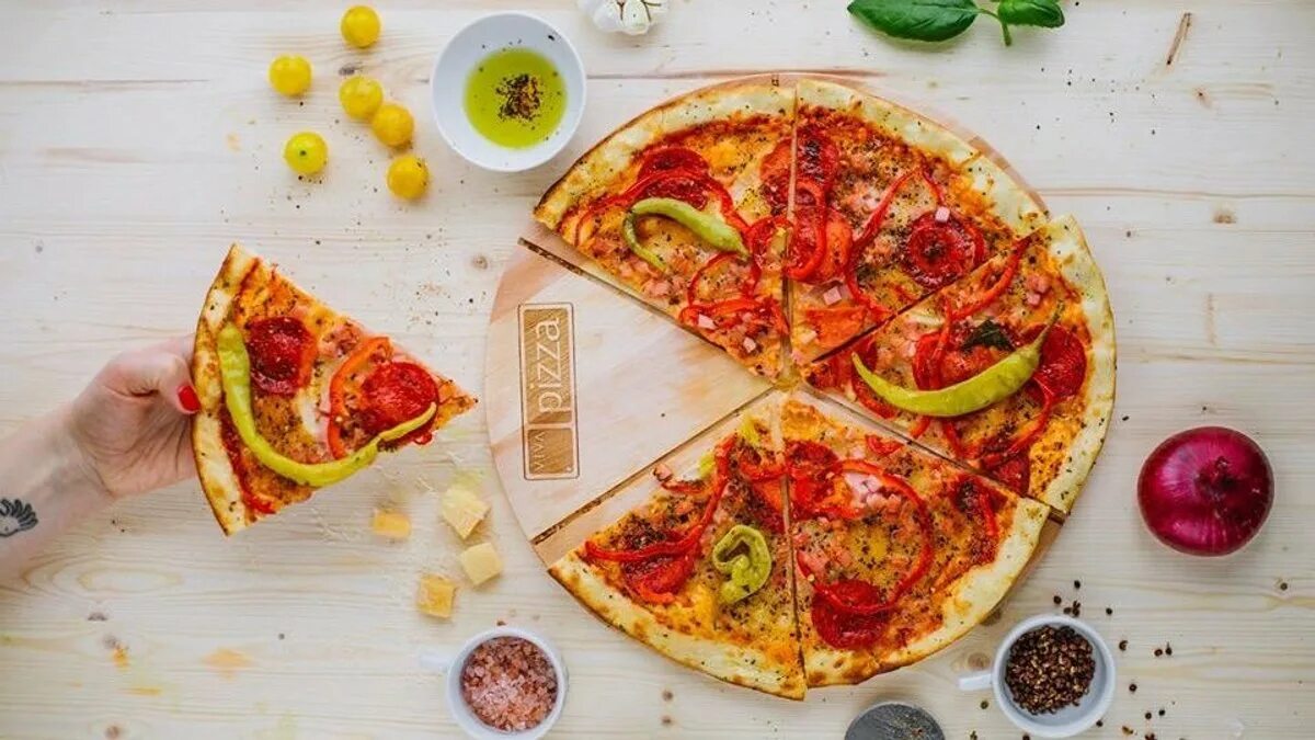Пицца суши вок фото Viva Pizza & Sushi & Wok (Rinktinės g.) Wolt Delivery Vilnius