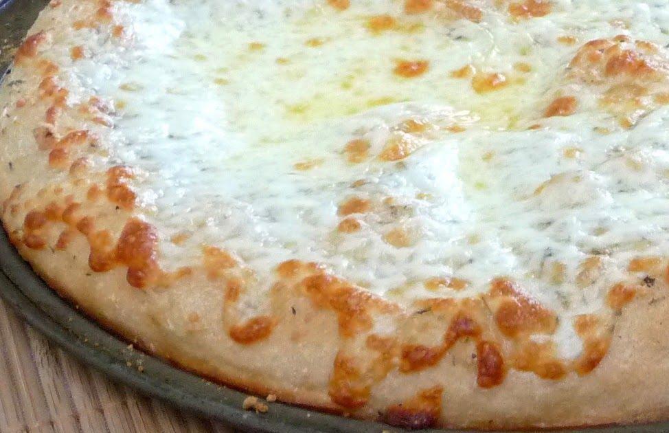 Пицца творожная рецепт с фото So this is really just a cheese pizza, but that's okay. We can still call it Ita