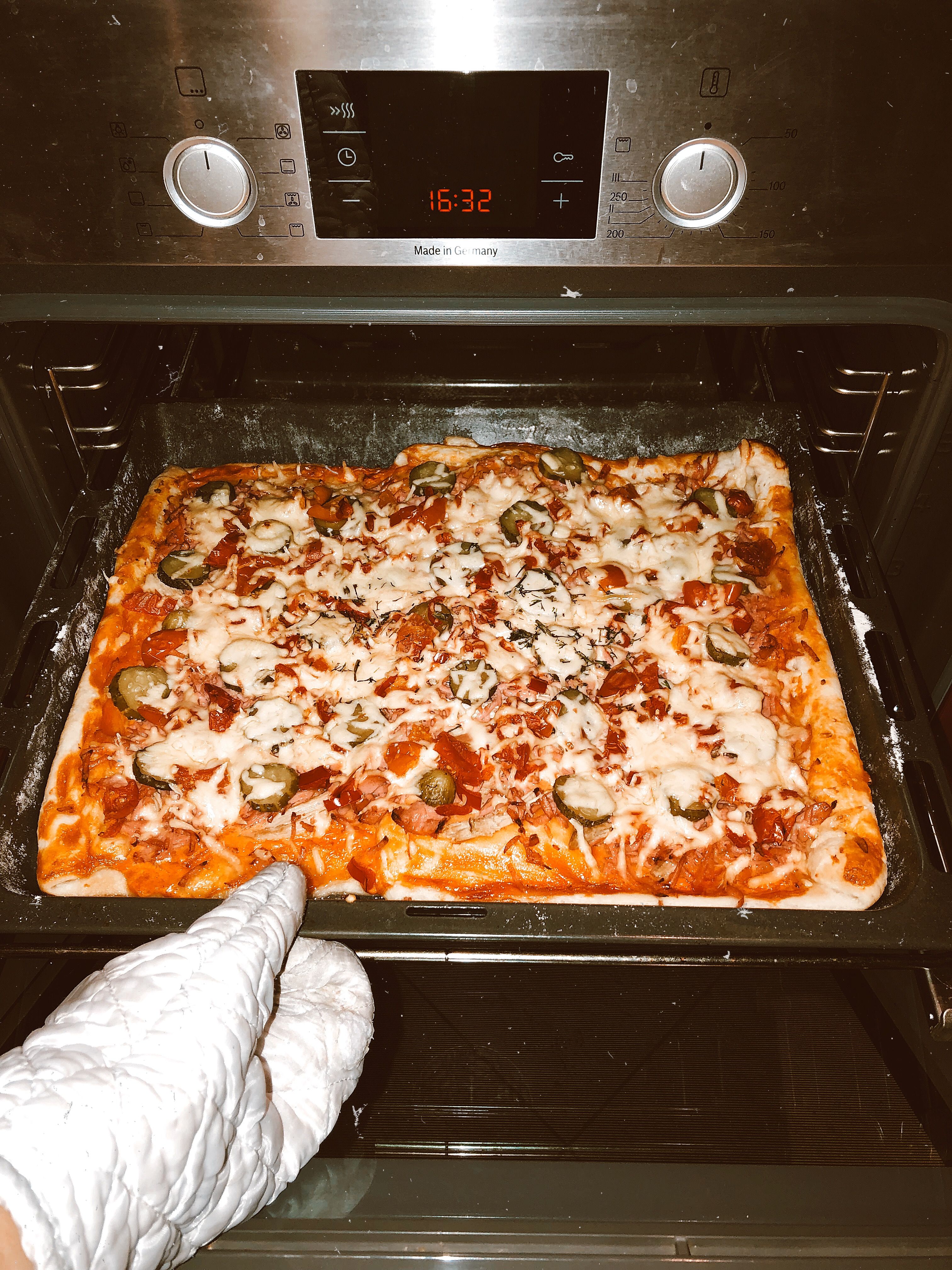 Пицца в духовке фото Пицца. Домашняя пицца. Из духовки. Pizza. Photos eaten. #eat #кулинария Рецепты 