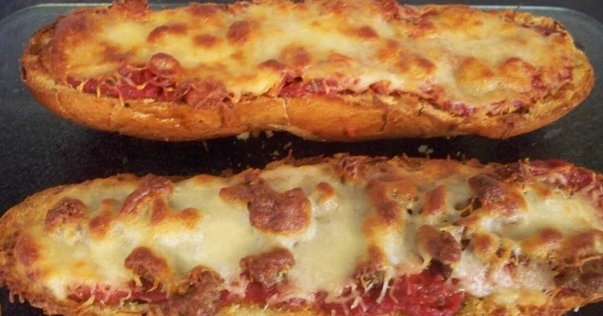 Пицца в хлебе рецепт с фото Printable Recipe This comes from a Cook&#39;s Country magazine. Do not use bague