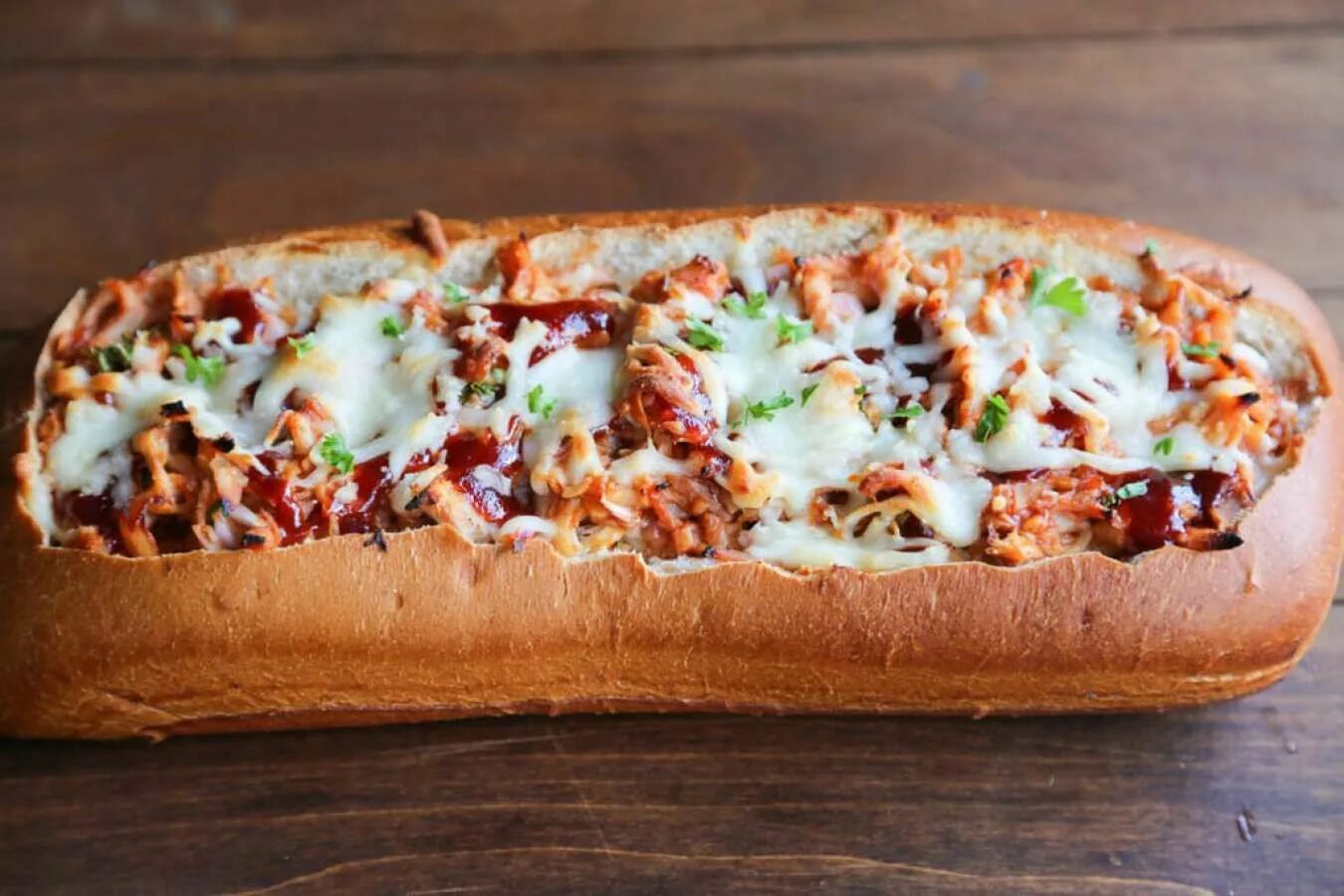Пицца в хлебе рецепт с фото BBQ Chicken Stuffed Bread Recept Eten recepten, Recepten, Lekker eten
