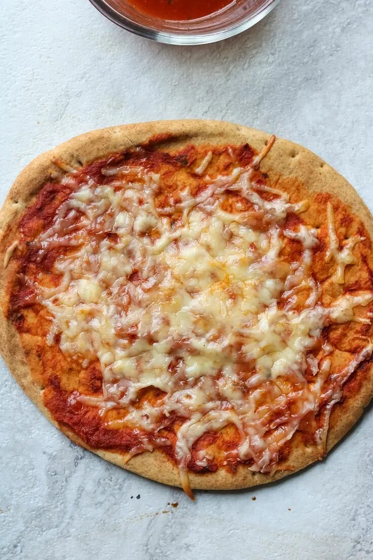 Пицца в школе фото Cheese Pita PIzza Recipes, Pita bread pizza, Pizza