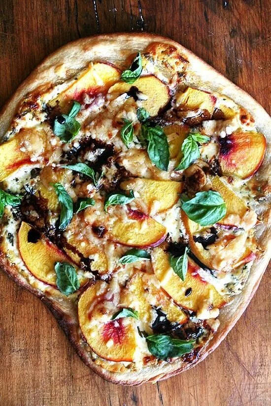 Пицца варианты начинки фото nectarine pizza with basil and balsamic Vegetarian pizza, Nectarine recipes, Rec