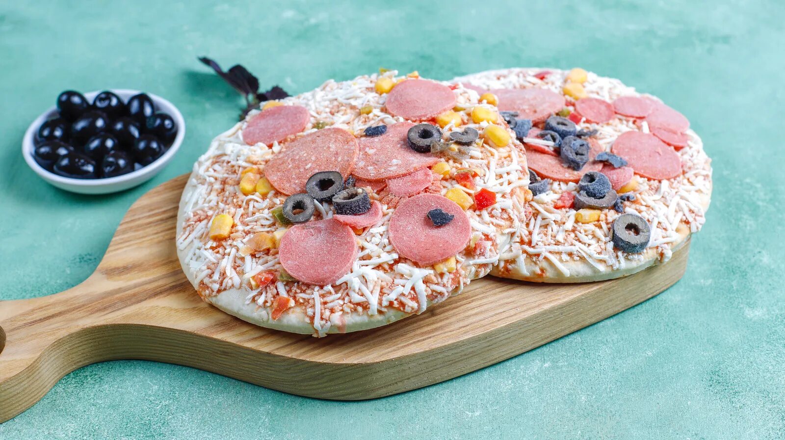 Пицца замороженная фото The Sweet Addition That Will Change Your Frozen Pizza Forever
