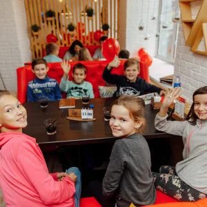 Пиццафабрика ул чкалова 1б ярославль фото Пицца "Фабрика" Ярославль, семейное кафе Ярославль