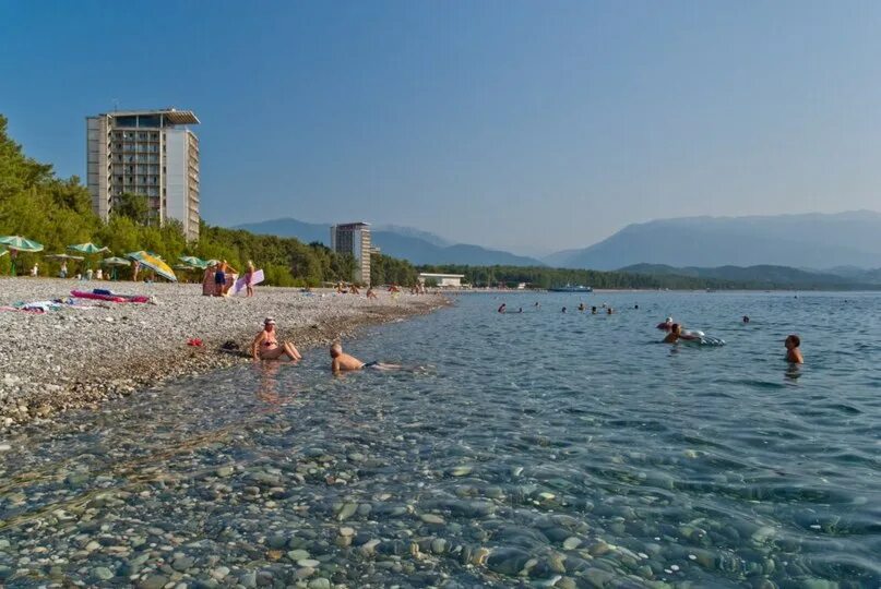 Пицунда фото города и пляжа Пицунда - знаменитый курорт Абхазии.