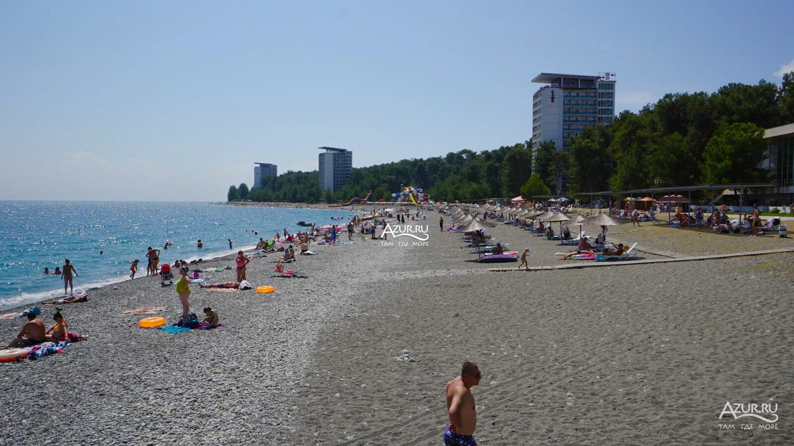 Пицунда центральный пляж фото Фотографии центрального пляжа курорта Пицунда
