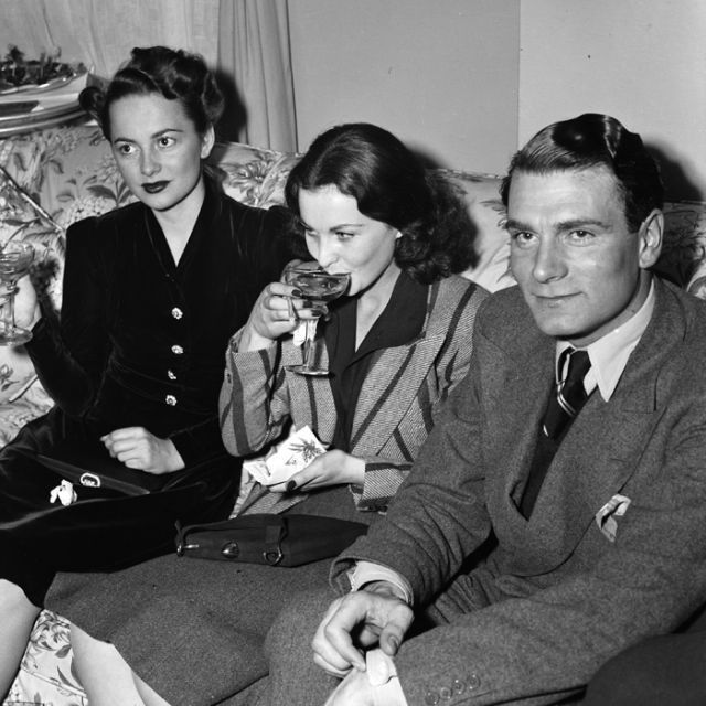 Питер финч и вивьен ли фото Olivia, Vivian and Lawrence Vivien leigh, Olivia de havilland, Cary grant