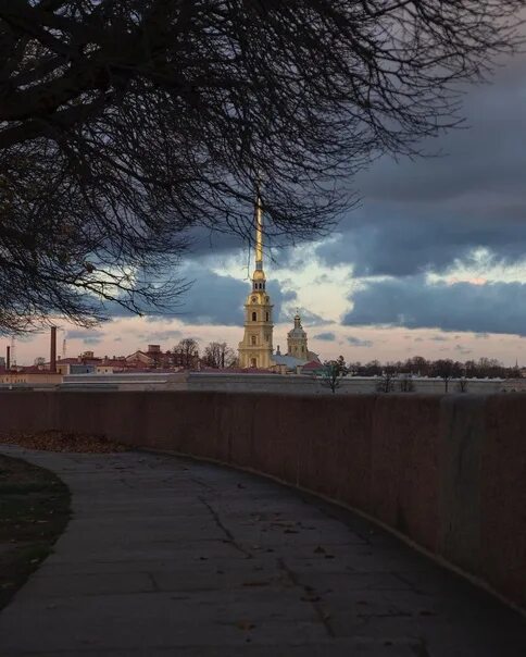 Питер инста фото View of the Peter and Paul Fortress from the Spit of Vasilievsky Island. Санкт-П