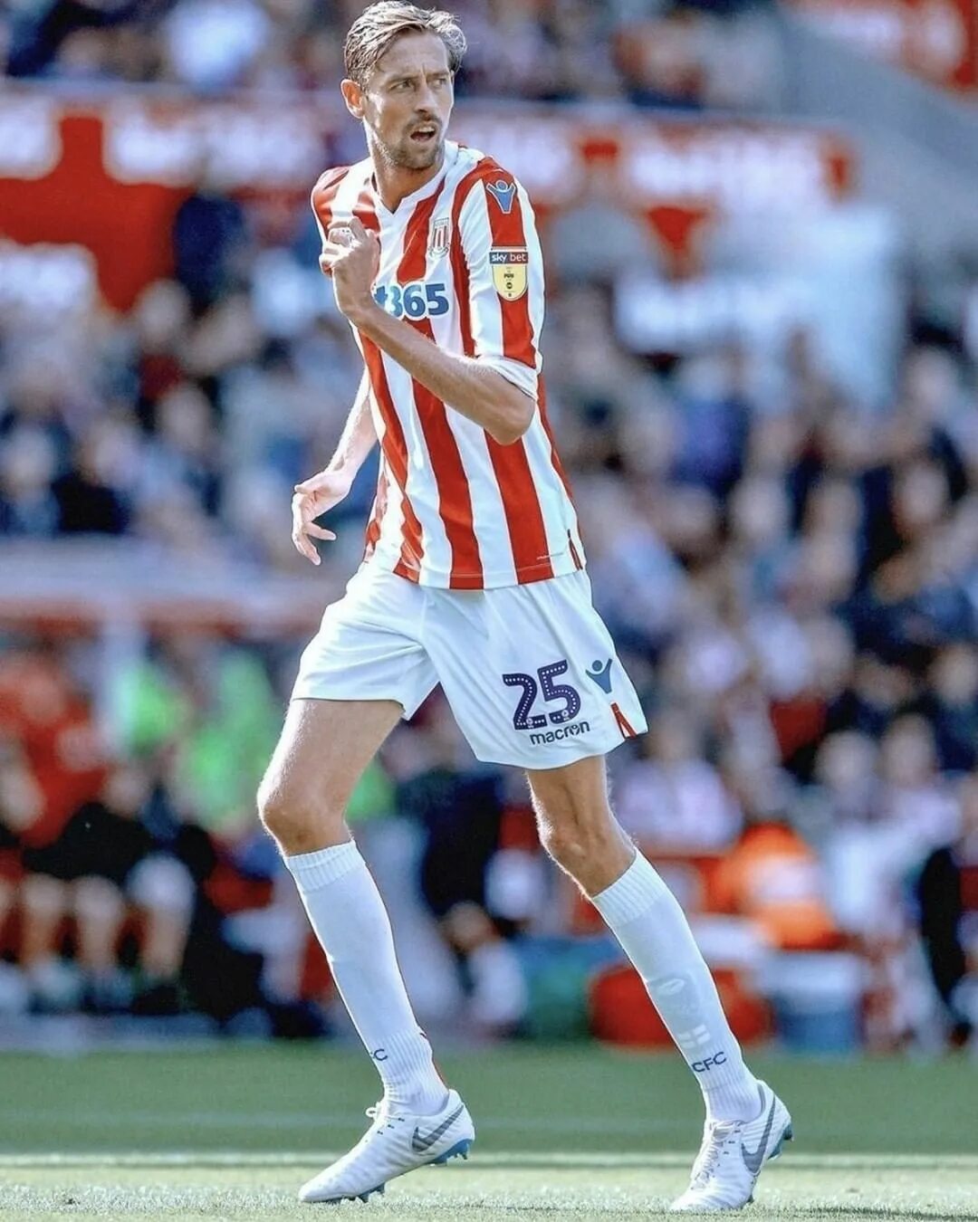 Питер крауч фото Football Tweet’s Instagram photo: "Born in Macclesfield. Made in West London. Pr