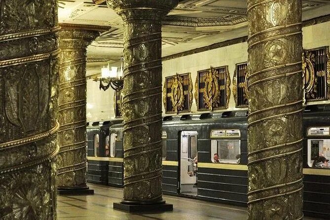 Питер метро автово фото 2024 (St. Petersburg) 1.5-Hours Saint Petersburg's Metro Tour Hidden Treasures
