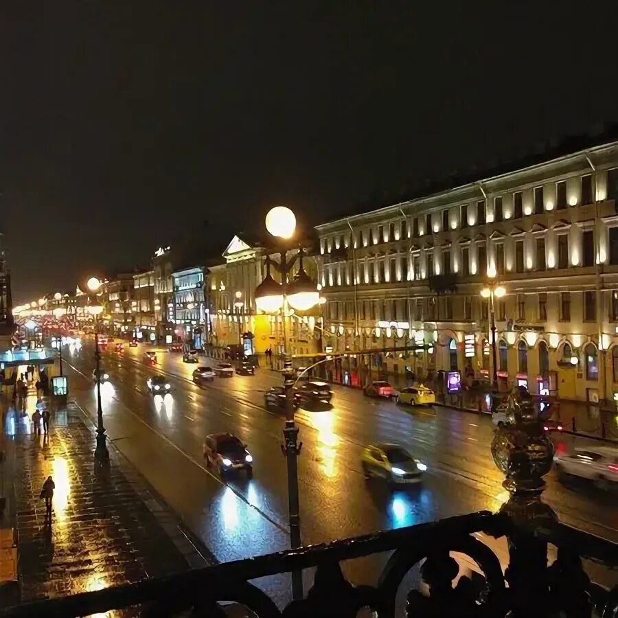 Питер ночью фото с телефона 2-местный номер с видом на Невский проспект - Picture of Guest House Kseniya, St