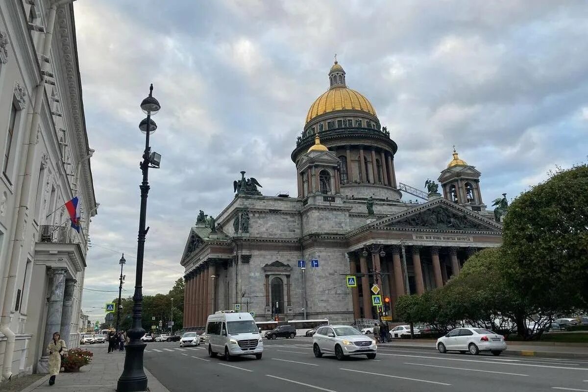Питер сентябрь 2024 фото Петербург могут посетить 7 млн туристов до конца 2022 года - МК Санкт-Петербург