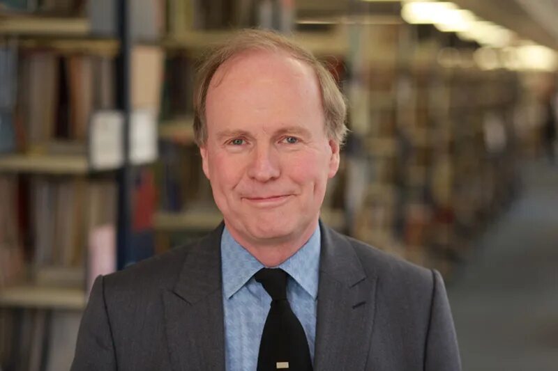 Питер скотт красная книга фото Academy of Europe: Scott Peter