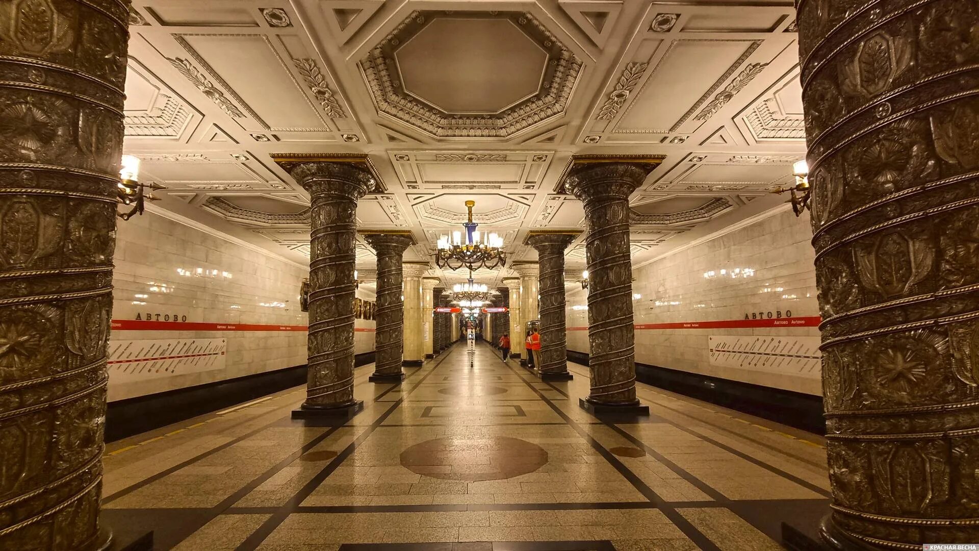 Питер станция автово фото В метро Петербурга усилили меры безопасности ИА Красная Весна