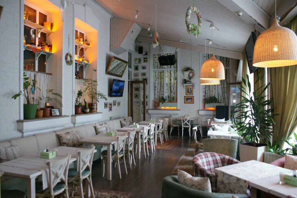 Пивной бульвар саратов фото Panorama: Pivnoy bulivar, bar, pub, Saratov, prospekt imeni Petra Stolypina, 31/