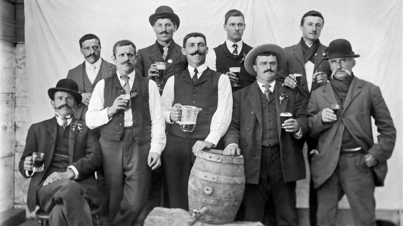 Пиво старые фото How The Story Of Beer Is The Story Of America : The Salt : NPR