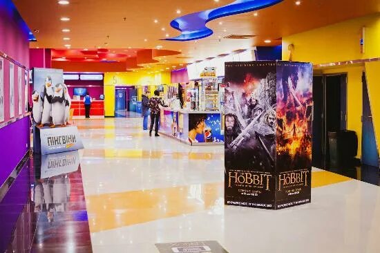 Планета кино советская ул 205 2 фото Planeta Kino, Планета Кіно. Фойе кінотеатру. - Picture of Planeta Kino, Fontanka