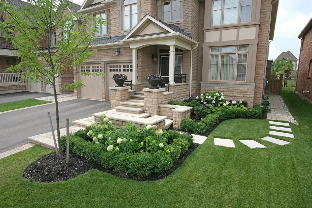 Планировка перед домом Landscape Photo Gallery Cedar Springs Front yard landscaping design, Front yard 