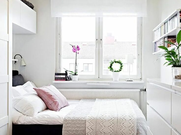 Планировка прямоугольной комнаты с окном 21 Best Space-Saving Design Ideas for Small Bedrooms - Decoratoo Small master be