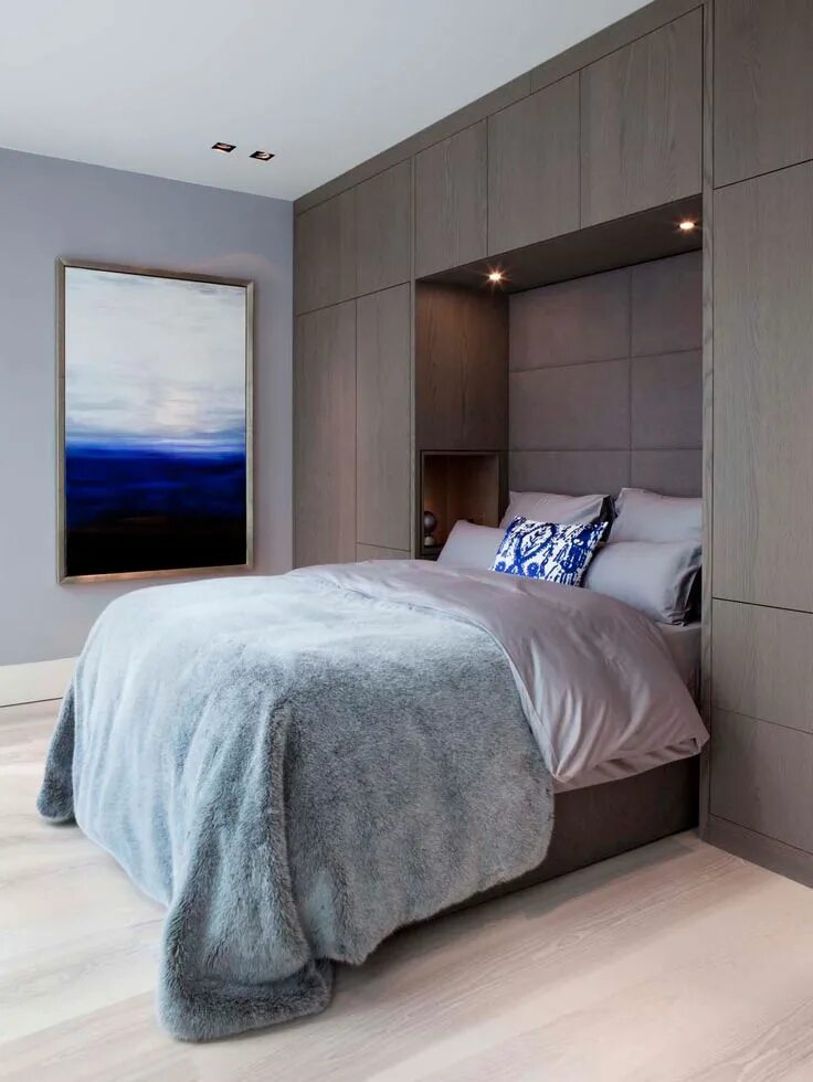 Планировка спальни со шкафом Essentials Interieur & Roy de Scheemaker Work Together to Create an Elegant Cont