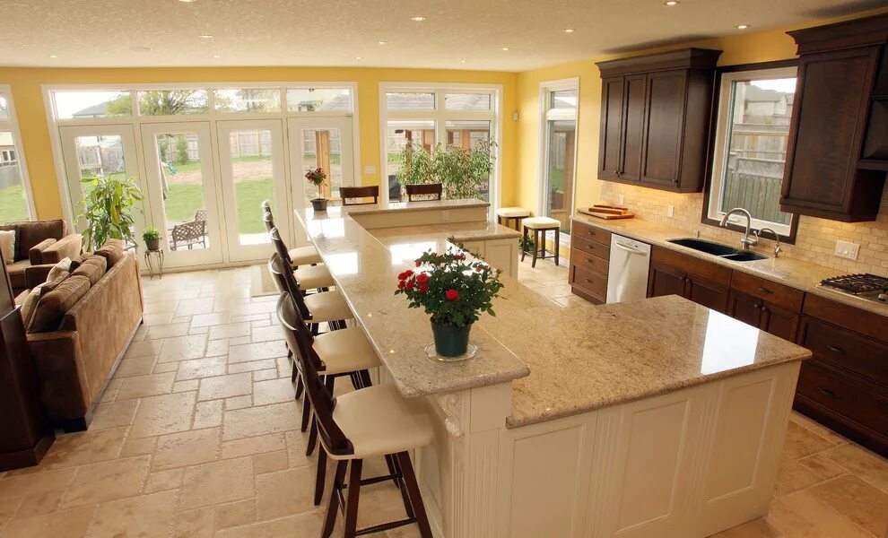 Планировка столовой в частном доме Woodrow Kitchen - Классический - Кухня - Торонто - от эксперта Schnarr Craftsmen