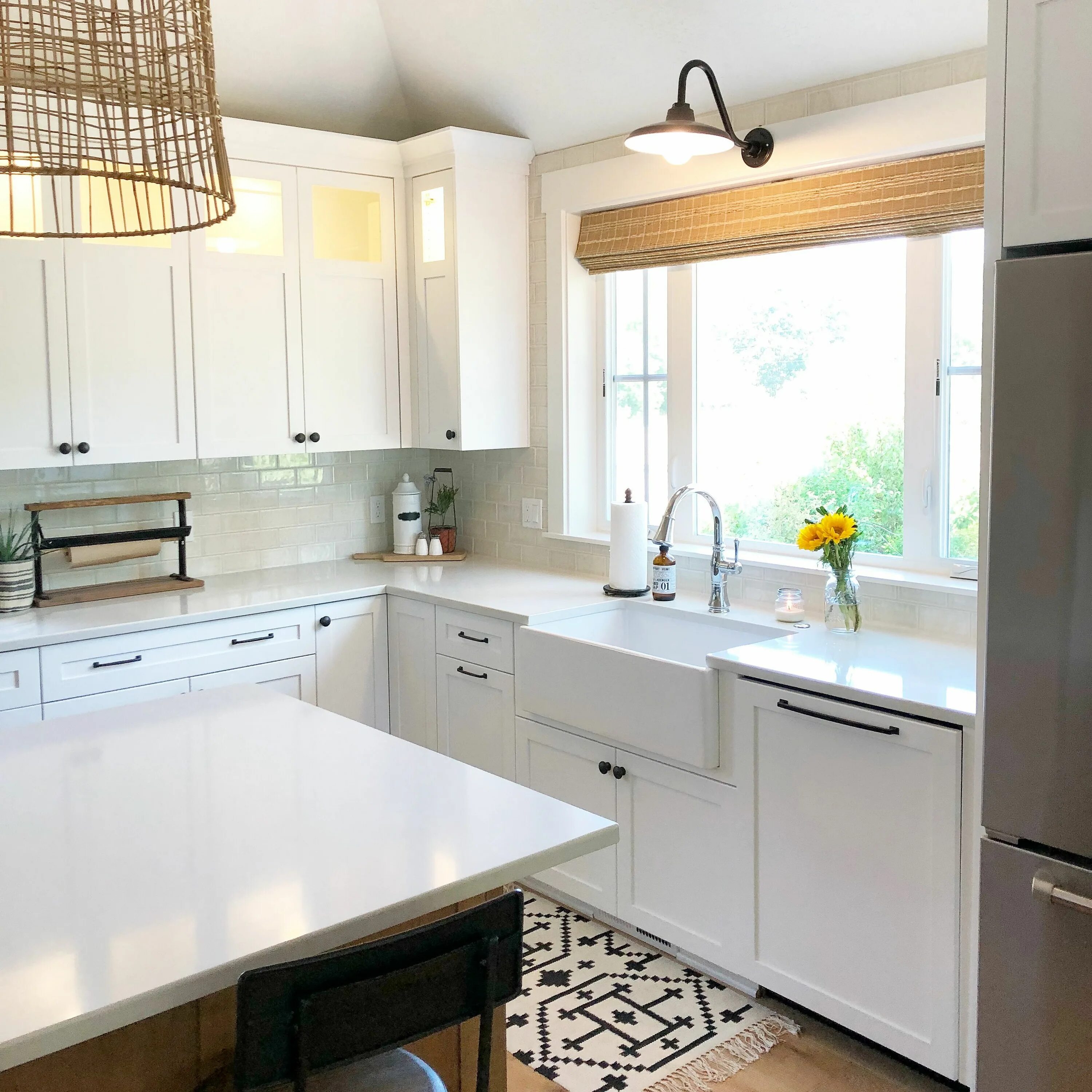 Планировка света на кухне Leaving the Light On " Yellow Prairie Interiors Farmhouse kitchen design, Kitche