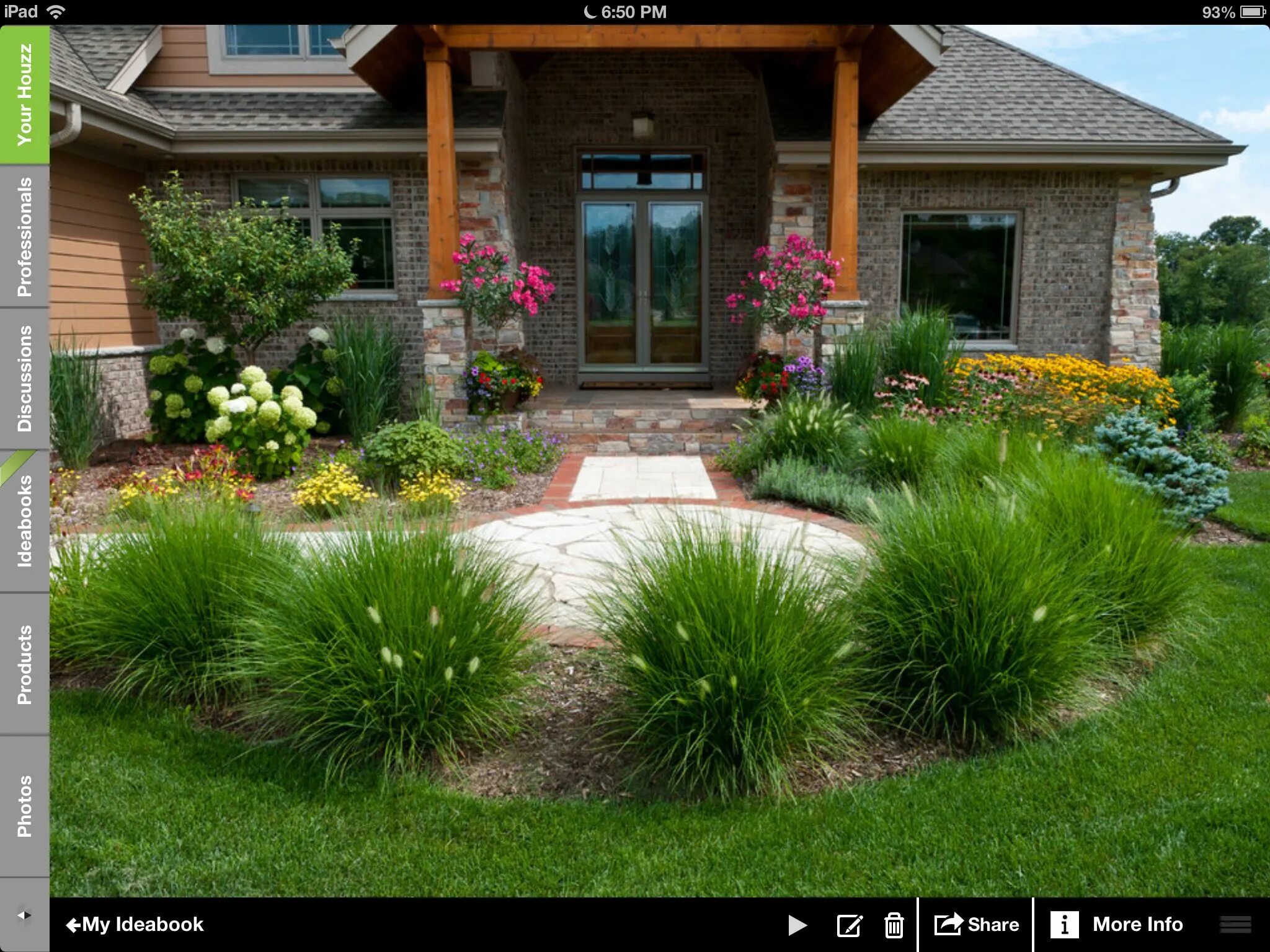 Планировка цветника на участке перед домом Pin by Terry Kessler on Courtyards Craftsman landscaping, Home landscaping, Gard