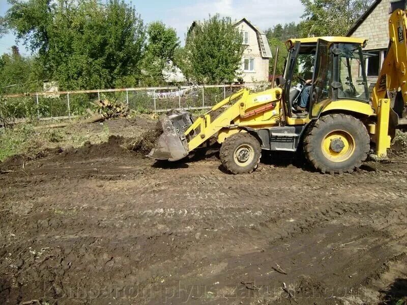 Планировка территории экскаватором Нанять трактор для выравнивания участка в Левково: 51 садовник с отзывами и цена