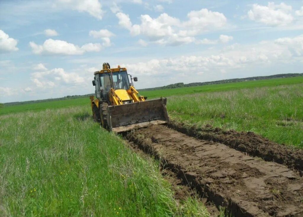 Планировка трактором земельного участка Планировка выравнивание участка - Артель Е.