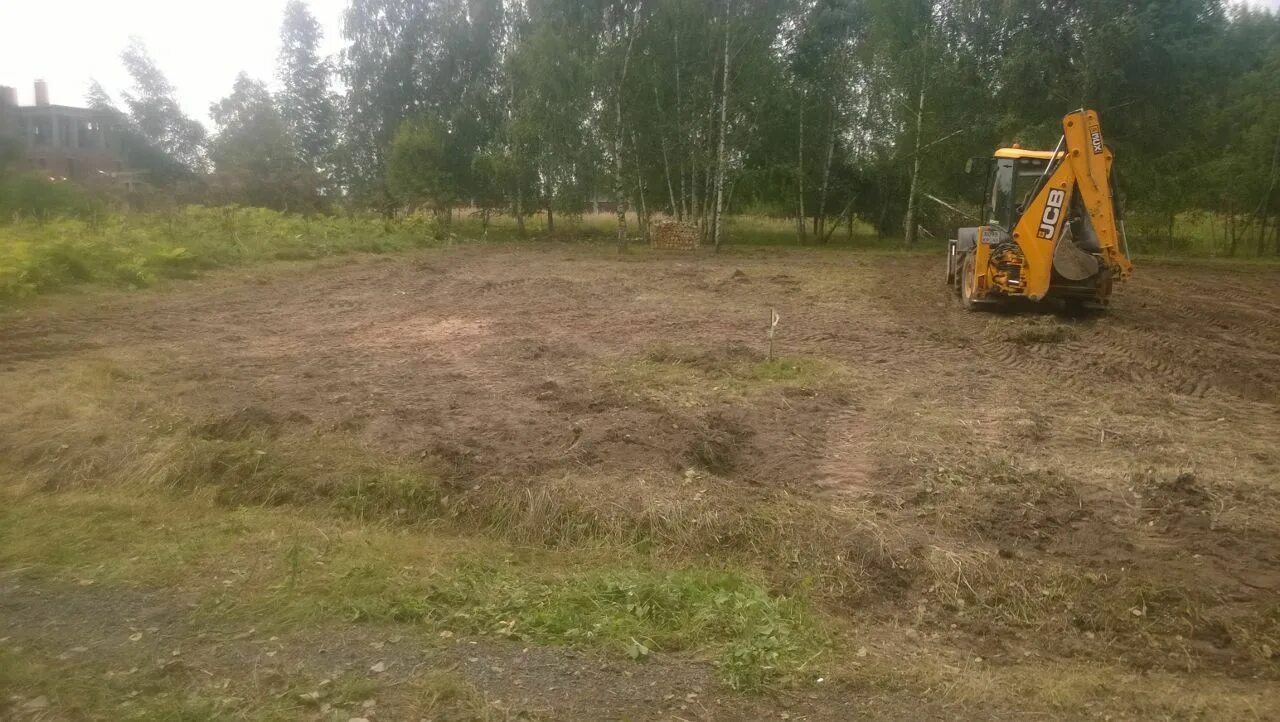 Планировка трактором земельного участка Планировка трактором в Истринском районе - портфолио "Красивый участок"