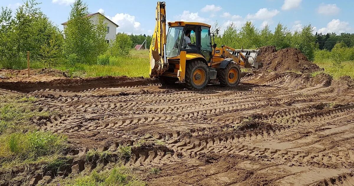Планировка участка фронтальным погрузчиком Грамотное выравнивание земельного участка - это не проблема! - Астерра.Журнал