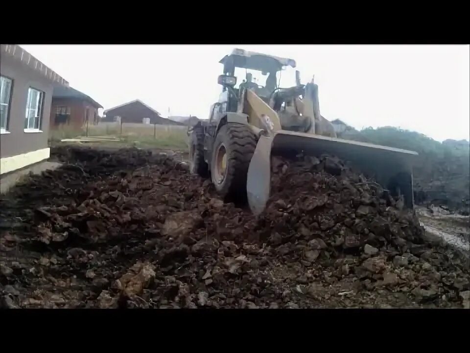 Планировка участка фронтальным погрузчиком видео ТРУДОЕМКАЯ ПЛАНИРОВКА ПО СЫРОМУ ГРУНТУ - YouTube