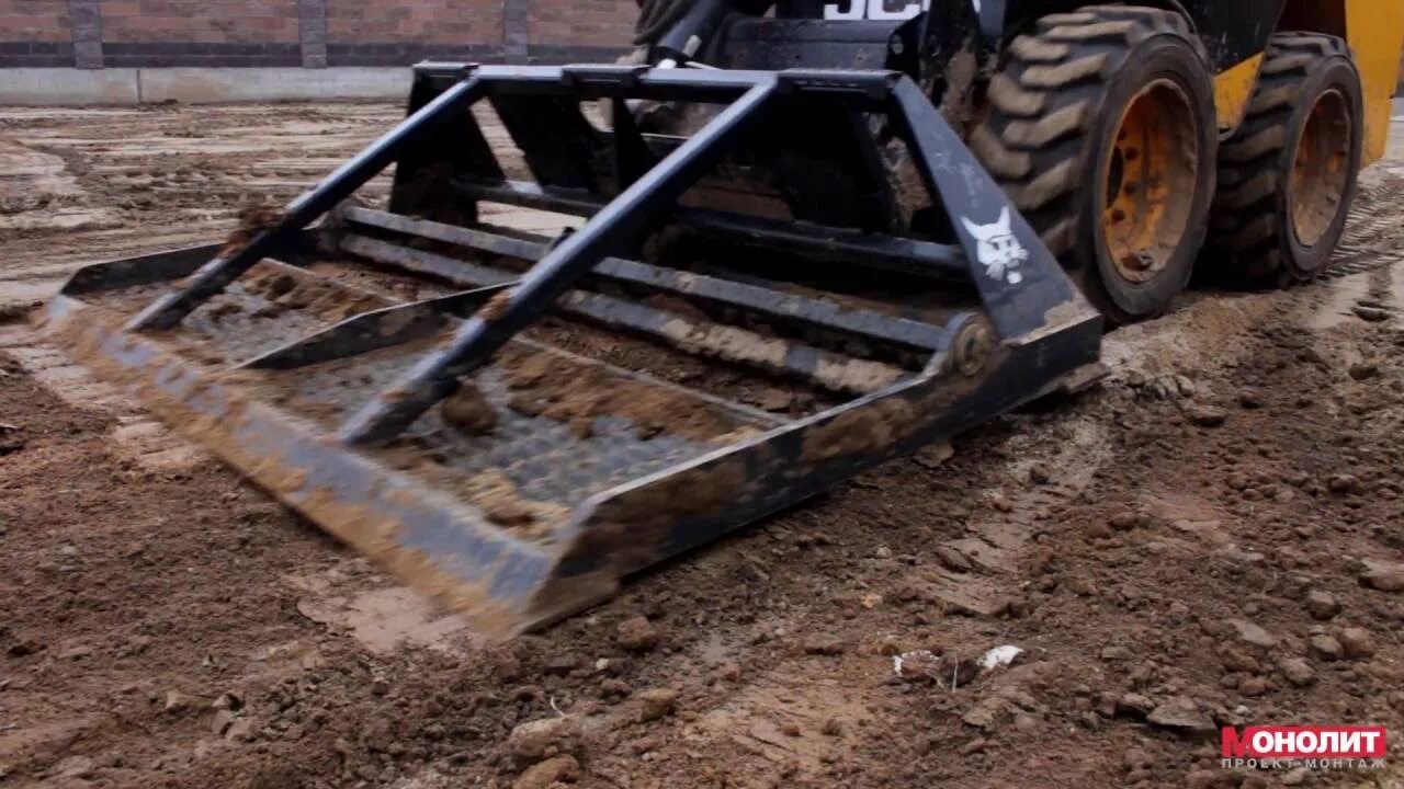 Планировка участка мини погрузчиком Планировка участка мини-погрузчиком JCB-175. Land scaping skid steer JCB 175 - Y