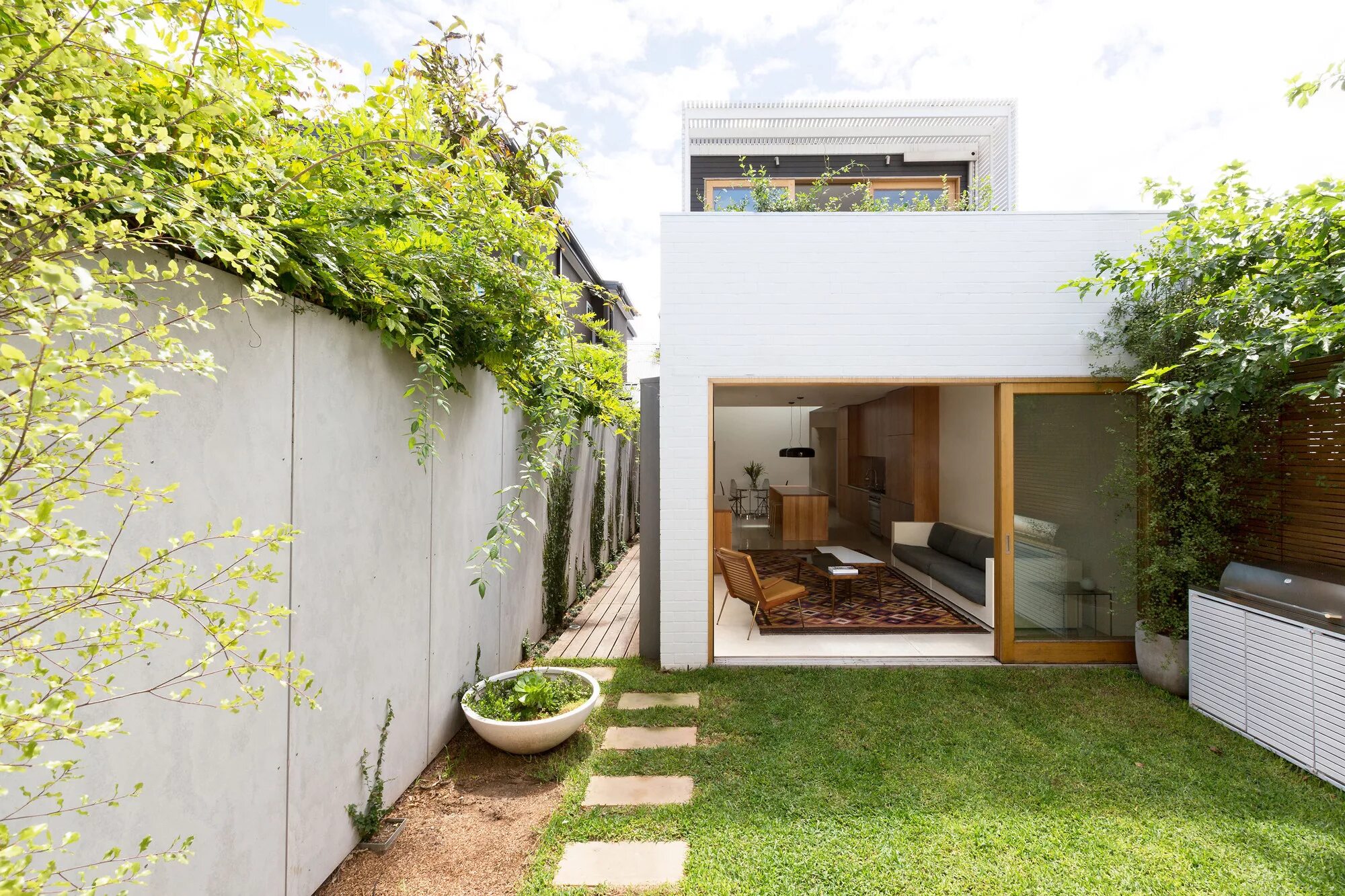 Планировка узких участков с домом фото Gallery of Bondi House / Fearns Studio - 5