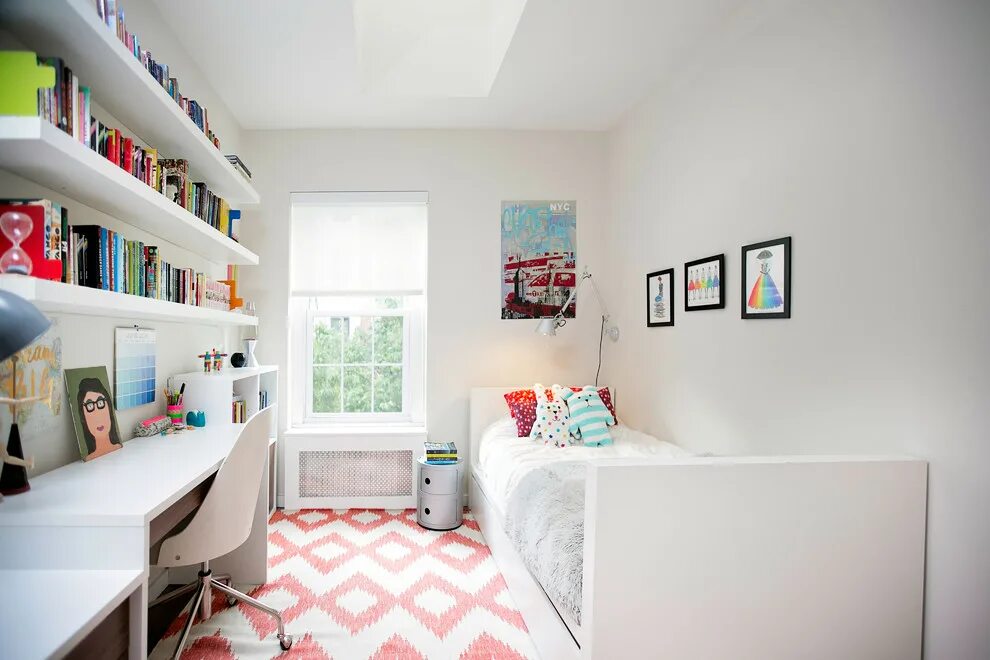 Планировка узкой комнаты для школьника East 83rd Street - Современный - Детская - Нью-Йорк Houzz Россия