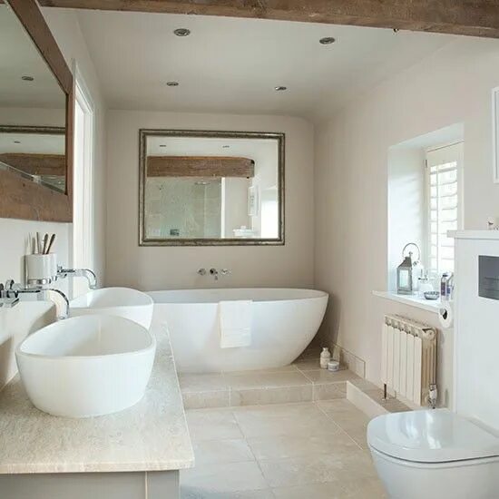 Планировка ванной в частном доме фото Neutral stone tiled bathroom Decorating housetohome.co.uk Bathroom interior, Tra