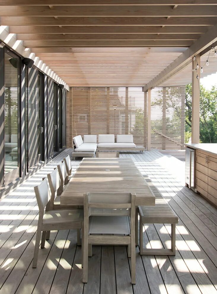 Планировка веранды фото North Fork Bluff House - Скандинавский - Терраса - Нью-Йорк - от эксперта Resolu