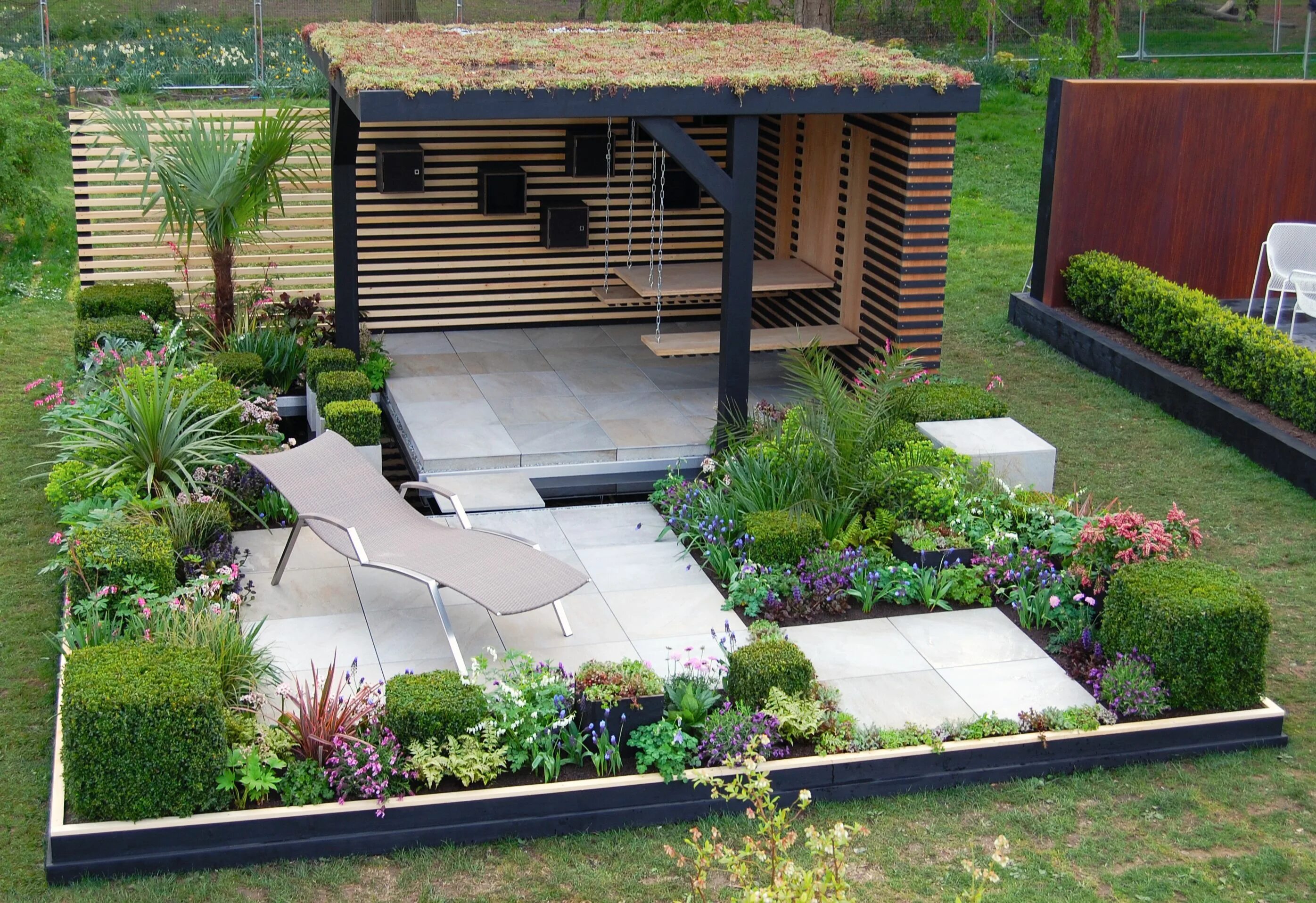 Планировка возле дома RHS Cardiff flower show garden 'Office Box' designed by Robert Hughes Garden Des