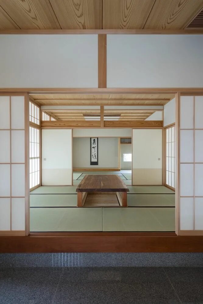 Планировка японского дома Gallery of House of Holly Osmanthus / Takashi Okuno & Associates - 1 Traditional